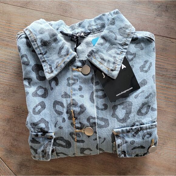 NWT Leopard Animal Print Denim Jacket Small - Picture 6 of 12